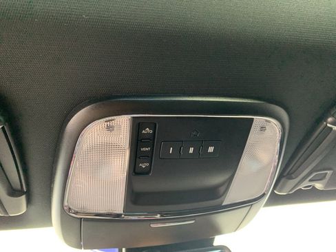 Used 2016 Dodge Charger R/T Scat Pack w/ Technology Group RWD image 27