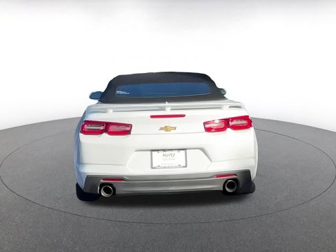 Used 2023 Chevrolet Camaro LT image 8