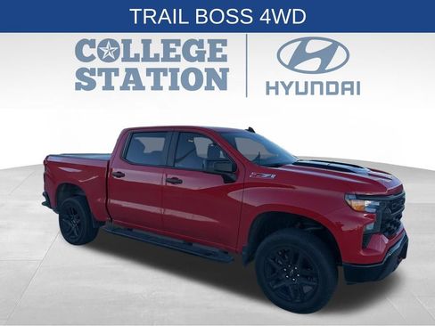 Used 2023 Chevrolet Silverado 1500 Custom Trail Boss w/ LPO, Dark Essentials Package image 5