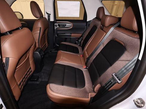 New 2026 Ford Bronco Sport Outer Banks w/ Outer Banks Tech Package+ AWD/4WD image 14