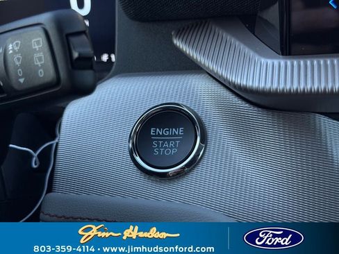 New 2026 Ford Explorer Active w/ Active Comfort Package image 32