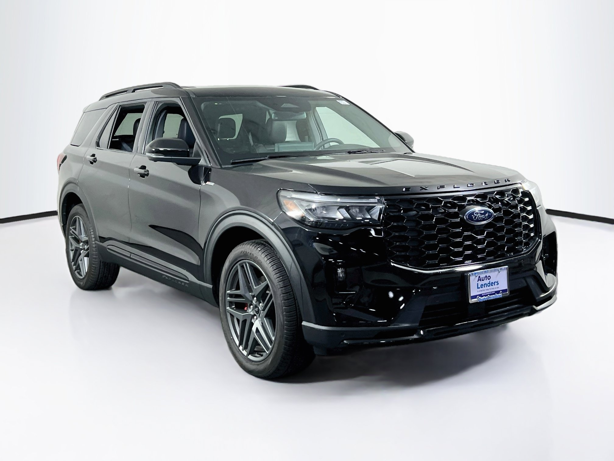 Used 2025 Ford Explorer ST-Line w/ Premium Package AWD/4WD image 3