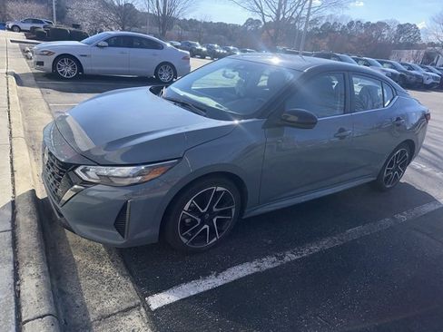 Used 2024 Nissan Sentra SR image 4