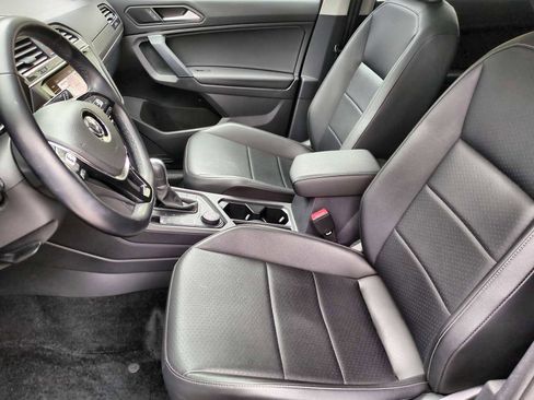 Used 2019 Volkswagen Tiguan SEL image 16