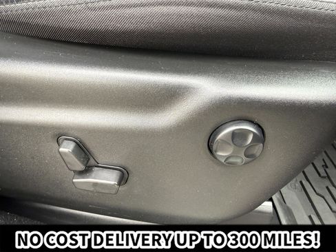 Used 2021 Jeep Grand Cherokee Limited w/ Premium Lighting Group AWD/4WD image 16