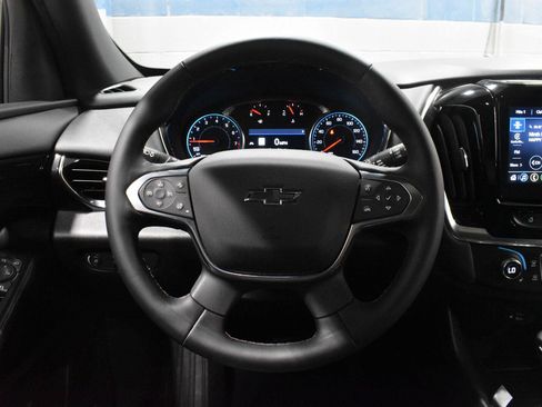 Used 2023 Chevrolet Traverse RS AWD/4WD image 8