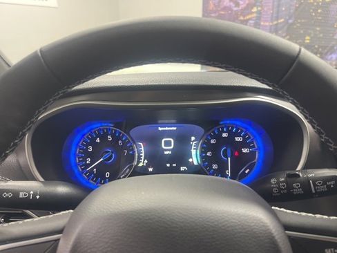 New 2026 Chrysler Pacifica Select image 12