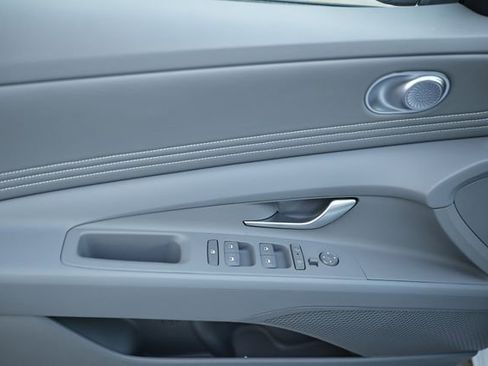 New 2026 Hyundai Elantra SEL Sport image 7