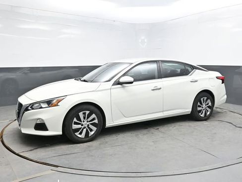 Used 2021 Nissan Altima 2.5 S FWD image 3