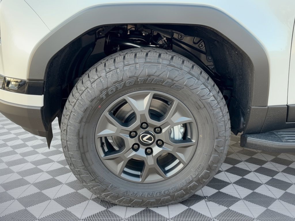 New 2026 Lexus GX 550 AWD/4WD image 13