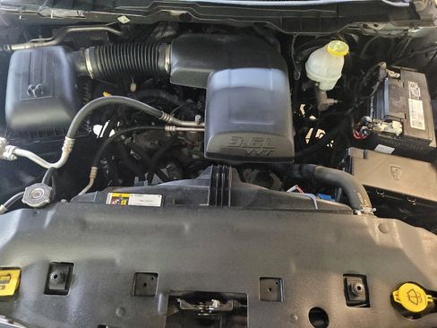 Used 2018 RAM 1500 Tradesman w/ Popular Equipment Group RWD image 30