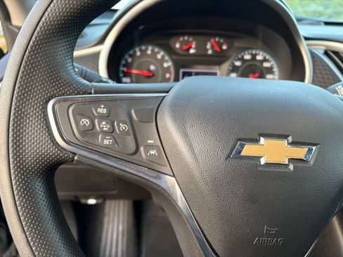 Used 2024 Chevrolet Malibu LT FWD image 30
