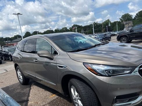 Used 2020 Buick Enclave Essence w/ LPO, Floor Liner Package FWD image 3