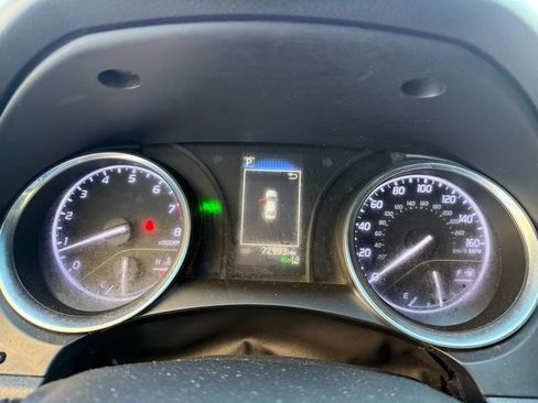 Used 2020 Toyota Camry SE image 16