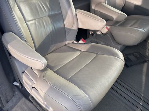 Used 2015 Toyota Sienna XLE Premium FWD image 34