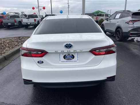 Used 2023 Toyota Camry LE image 5