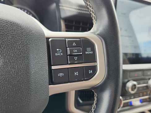 Used 2023 Ford Expedition Limited AWD/4WD image 17