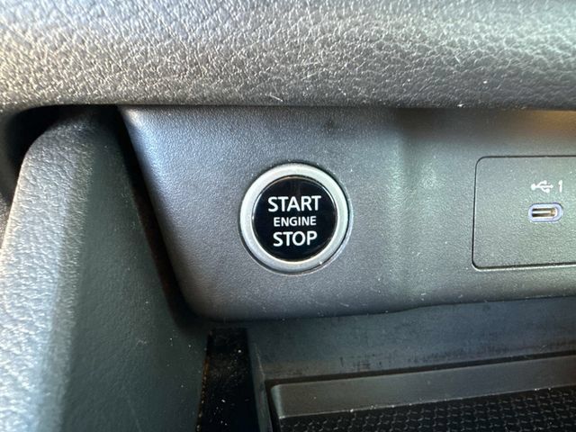 Used 2021 Nissan Rogue SV FWD image 29