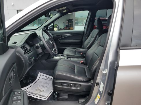 Certified 2023 Honda Passport TrailSport image 16