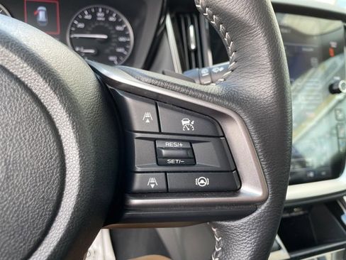 Used 2025 Subaru Outback Premium image 19