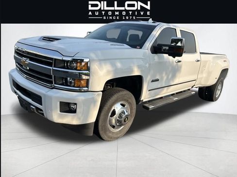 Used 2019 Chevrolet Silverado 3500 High Country w/ Duramax Plus Package AWD/4WD image 17