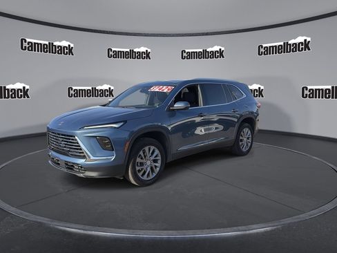 Used 2025 Buick Enclave Preferred w/ Power Package FWD image 3