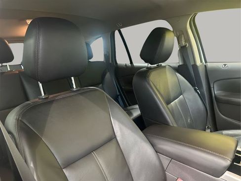 Used 2014 Ford Edge Limited w/ Driver Entry Package FWD image 24