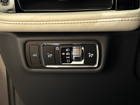 Used 2025 Lincoln Aviator Reserve w/ Equipment Group 201A AWD/4WD image 14