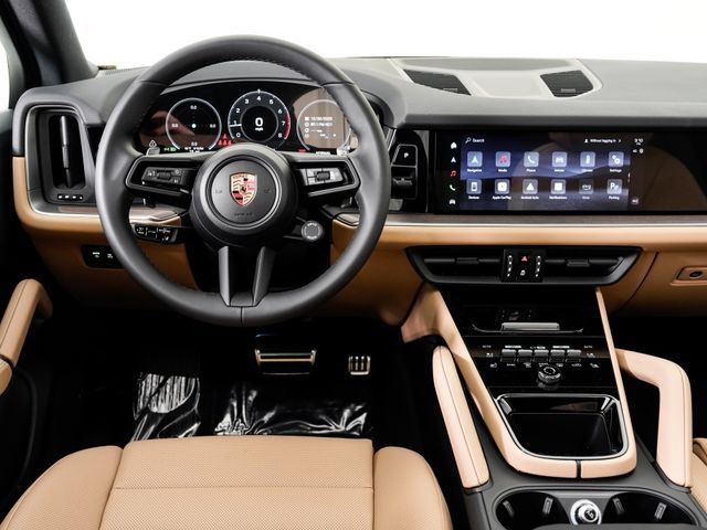 Certified 2026 Porsche Cayenne AWD/4WD image 13