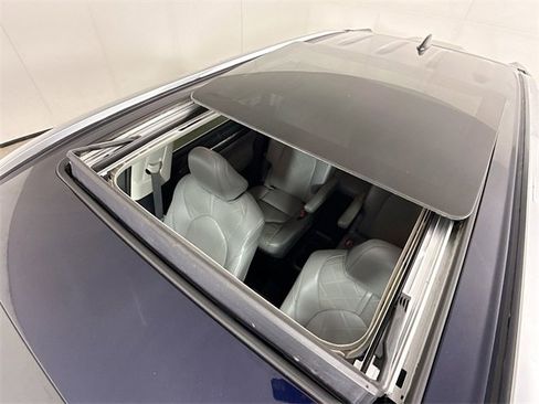 Used 2023 Toyota Highlander L image 21