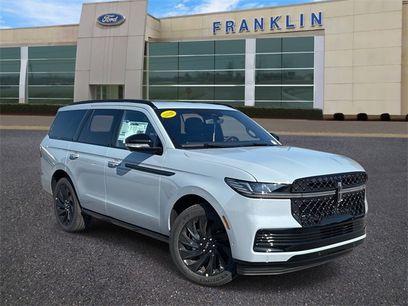 New 2025 Lincoln Navigator Reserve w/ Jet Appearance Package