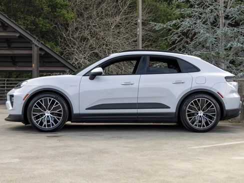 New 2025 Porsche Macan Electric image 2