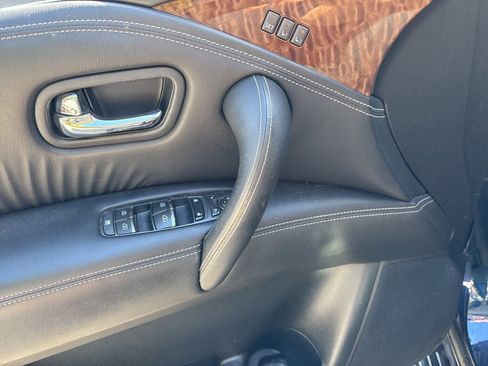 Used 2020 Nissan Armada SL w/ Premium Package image 10