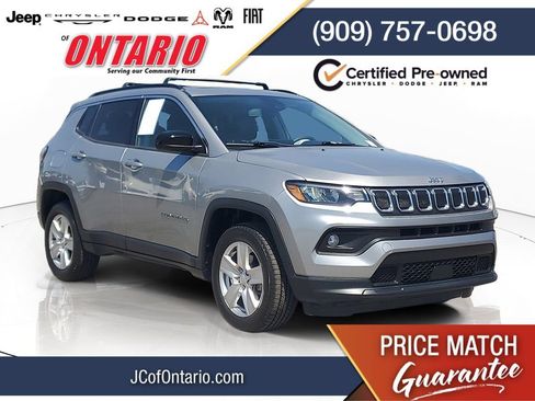 Certified 2022 Jeep Compass Latitude w/ Sun and Sound Group AWD/4WD image 1