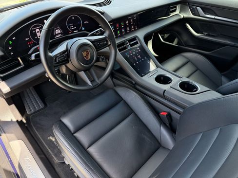 Certified 2025 Porsche Taycan image 4