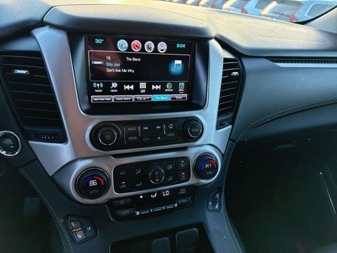 Used 2018 GMC Yukon XL SLT image 17