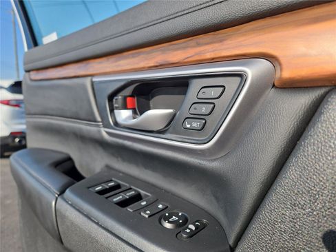 Used 2020 Honda CR-V EX-L image 17