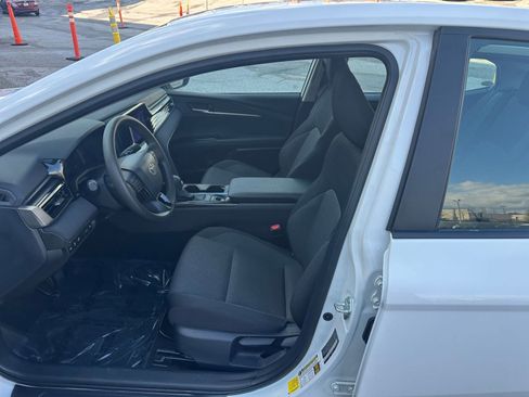 Used 2025 Toyota Camry LE image 25