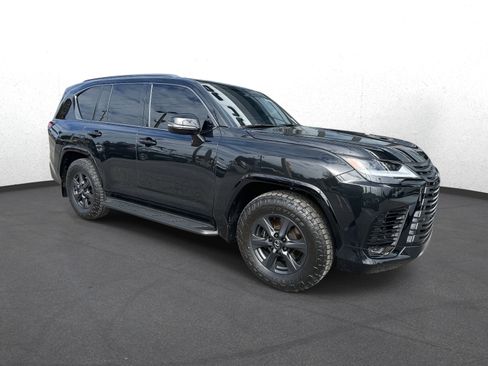 Certified 2025 Lexus LX 700h Overtrail AWD/4WD image 35