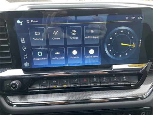 Used 2023 Chevrolet Silverado 1500 ZR2 w/ Technology Package image 18