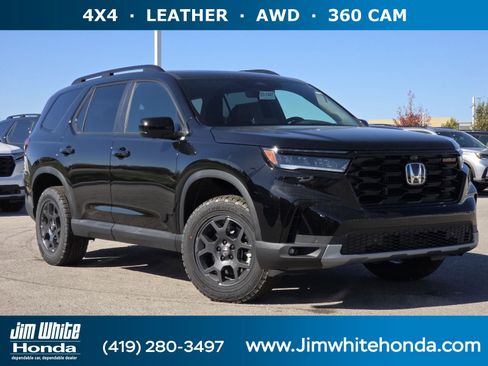 New 2025 Honda Pilot TrailSport image 1