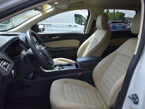 Used 2024 Ford Edge SE AWD/4WD image 13