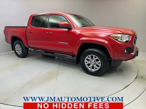 Used 2017 Toyota Tacoma SR5 image 7