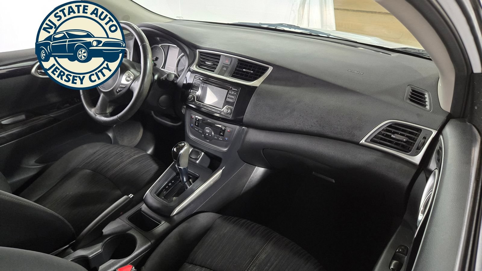 Used 2018 Nissan Sentra SV FWD image 33
