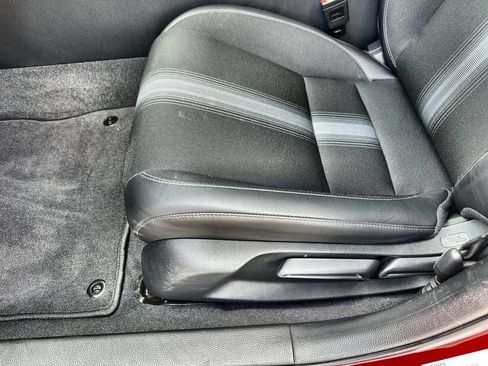 Used 2025 Honda Civic Sport image 25