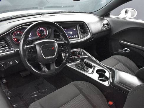 Used 2018 Dodge Challenger R/T image 11