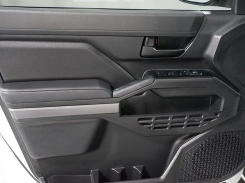 Certified 2025 Toyota Tacoma SR5 RWD image 31