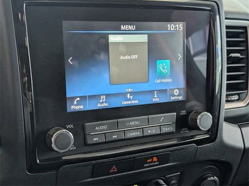 Used 2022 Nissan Frontier SV w/ SV Premium Package image 19