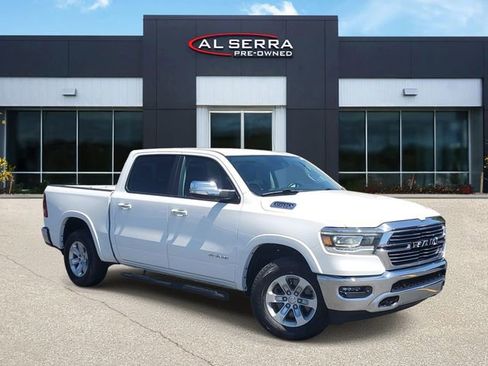 Used 2022 RAM 1500 Laramie AWD/4WD image 1