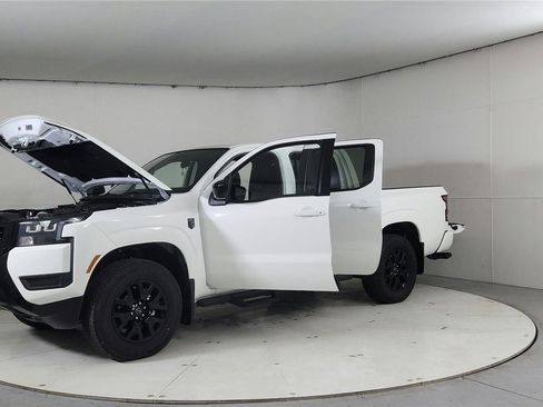 New 2026 Nissan Frontier SV w/ Tow Package image 10